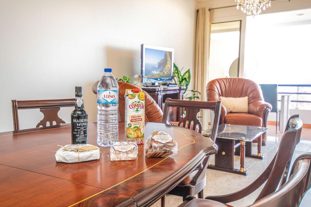 Sea And Sunset View Apartment In Funchal エクステリア 写真