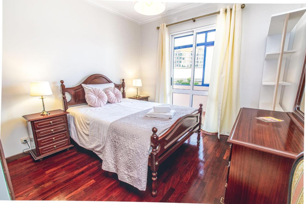 Sea And Sunset View Apartment In Funchal エクステリア 写真
